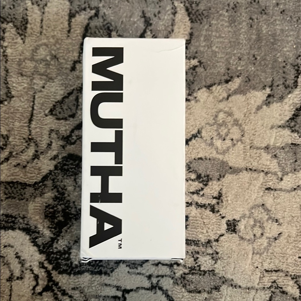 MUTHA White Box